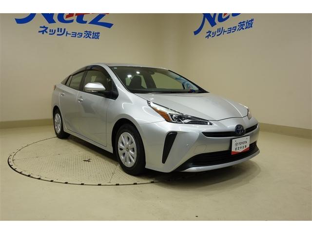 「まるごとクリーニング」とは…ボディは「上面鉄粉除去」と「全面磨き」更に「ボディコート」を施行。高品質のルームクリーニングやエンジンルームなど見えないところもキレイに洗浄しています。