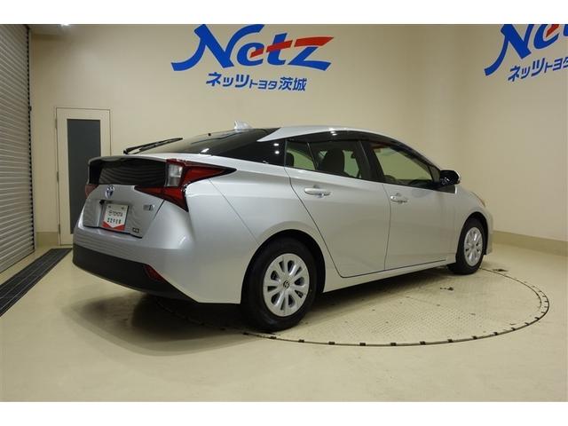 「ロングラン保証」とは…メーカー・年式問わず、走行距離無制限・約６０項目、５０００部品が対象の１年間の無料保証がついてます。エンジンはもちろんエアコン、カーナビなども保証対象です。