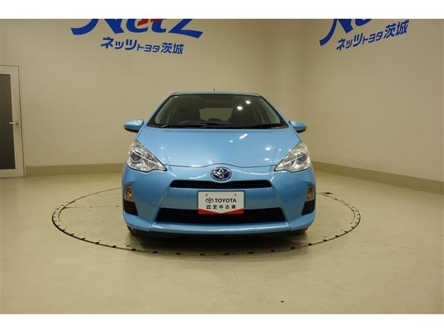 アクア Ｓ　スマートキープッシュスタート　キーレスエントリ　フルセグ地デジ　イモビ　ナビ＆ＴＶ　ワンオーナー車　オートエアコン　デュアルエアバック　ＥＳＣ　パワーウィンドウ　ＡＵＸ端子　ＥＴＣ　ＤＶＤ再生可能（4枚目）