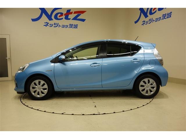 アクア Ｓ　スマートキープッシュスタート　キーレスエントリ　フルセグ地デジ　イモビ　ナビ＆ＴＶ　ワンオーナー車　オートエアコン　デュアルエアバック　ＥＳＣ　パワーウィンドウ　ＡＵＸ端子　ＥＴＣ　ＤＶＤ再生可能（10枚目）