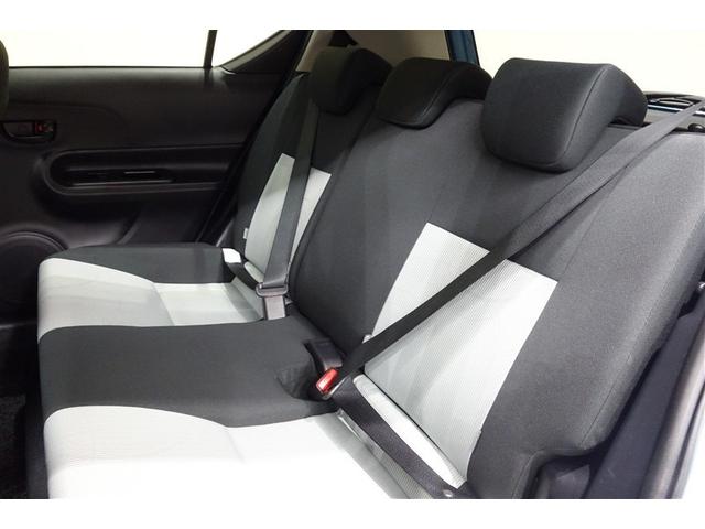 アクア Ｓ　スマートキープッシュスタート　キーレスエントリ　フルセグ地デジ　イモビ　ナビ＆ＴＶ　ワンオーナー車　オートエアコン　デュアルエアバック　ＥＳＣ　パワーウィンドウ　ＡＵＸ端子　ＥＴＣ　ＤＶＤ再生可能（24枚目）