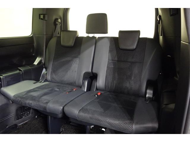 ヴォクシー ＺＳ　煌ＩＩＩ　プリクラッシュ　スマートキ　アイスト　ＤＶＤ再生機能　記録簿付き　横滑り防止装置　ナビＴＶ　アルミ　三列シート　ＷＡＣ　盗難防止　オートエアコン　キーレス　ＥＴＣ装備　パワステ　メモリナビ　クルコン（29枚目）