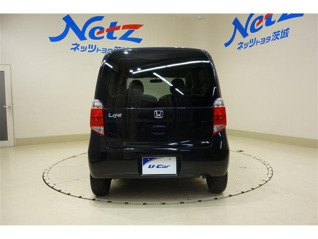 ライフ Ｃ　ＣＤチューナ－　キーレスエントリー　マニュアルエアコン　パワーステアリング　パワーウィンドウ　デュアルエアバッグ　パンク修理キット　ロングラン保証（8枚目）