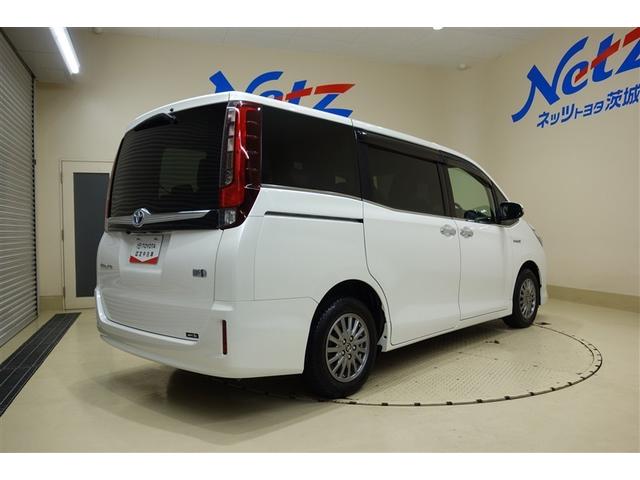 エスクァイア ハイブリッドGi 9型純正ナビ フルセグTV ブルートゥース DVD再生 後席モニター リヤカメラ ETC スマートキー シートヒーター クルーズコントロール LEDライト 両側電動ドア セーフティセンス アルミ(7枚目)