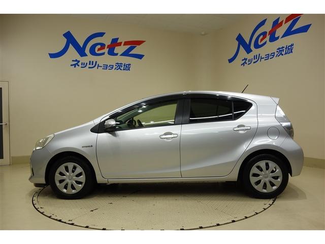 アクア S 純正ナビ ワンセグTV ブルートゥース ETC キーレスエントリー オートエアコン デュアルエアバッグ パワーウィンドウ パワーステアリング スペアタイヤ ロングラン保証(10枚目)