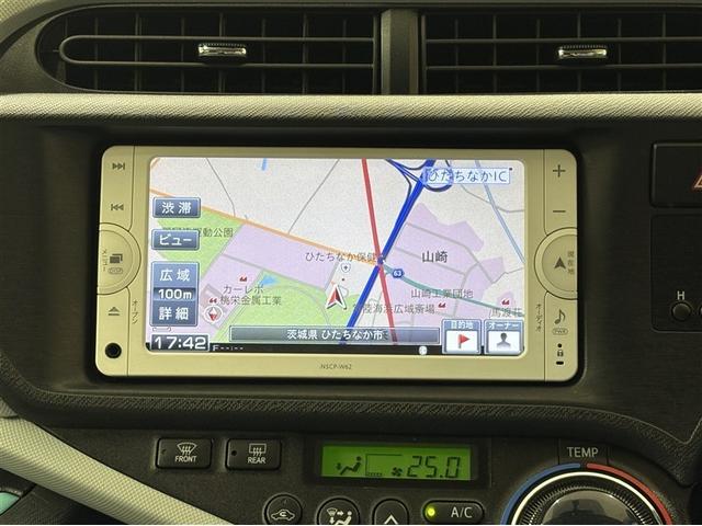 アクア Ｓ　純正ナビ　ワンセグＴＶ　ブルートゥース　リヤカメラ　ＥＴＣ　キーレスエントリー　オートエアコン　パワーウィンドウ　パワーステアリング　デュアルエアバッグ　スペアタイヤ　ロングラン保証（13枚目）