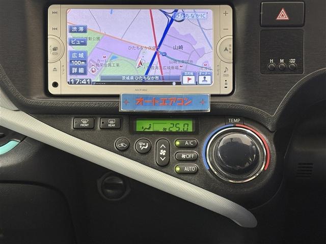 アクア Ｓ　純正ナビ　ワンセグＴＶ　ブルートゥース　リヤカメラ　ＥＴＣ　キーレスエントリー　オートエアコン　パワーウィンドウ　パワーステアリング　デュアルエアバッグ　スペアタイヤ　ロングラン保証（19枚目）