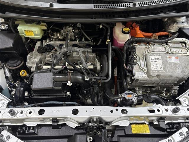 アクア Ｓ　純正ナビ　ワンセグＴＶ　ブルートゥース　リヤカメラ　ＥＴＣ　キーレスエントリー　オートエアコン　パワーウィンドウ　パワーステアリング　デュアルエアバッグ　スペアタイヤ　ロングラン保証（31枚目）