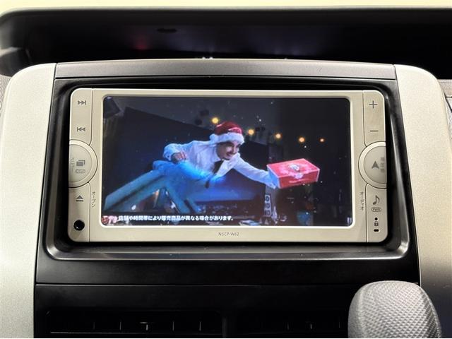 ヴォクシー X Lエディション 1オーナ 助手席エアバッグ 記録簿有 盗難防止 キ-レス 全席パワーウインドウ ATエアコン AUX ETC装備 Wエアコン リアカメラ メモリーナビ 三列シート 運転席エアバッグ ABS パワステ(15枚目)