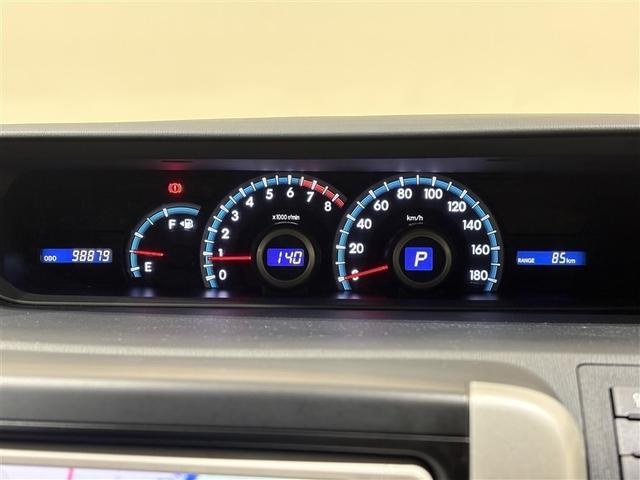 ヴォクシー X Lエディション 1オーナ 助手席エアバッグ 記録簿有 盗難防止 キ-レス 全席パワーウインドウ ATエアコン AUX ETC装備 Wエアコン リアカメラ メモリーナビ 三列シート 運転席エアバッグ ABS パワステ(18枚目)