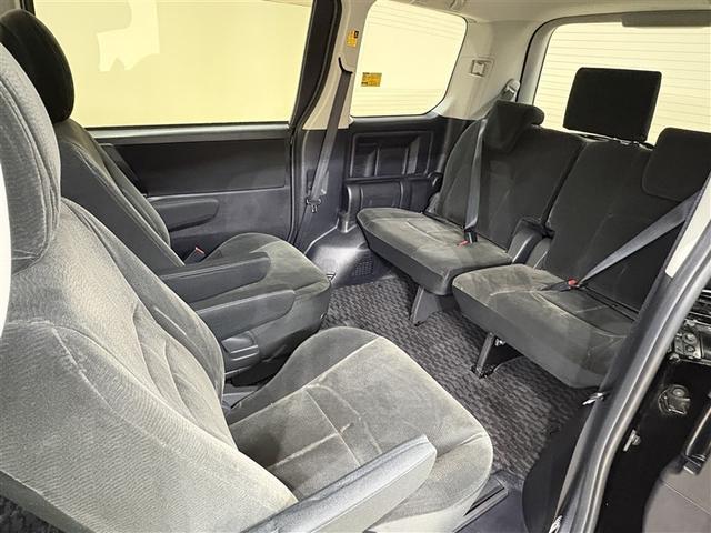 ヴォクシー X Lエディション 1オーナ 助手席エアバッグ 記録簿有 盗難防止 キ-レス 全席パワーウインドウ ATエアコン AUX ETC装備 Wエアコン リアカメラ メモリーナビ 三列シート 運転席エアバッグ ABS パワステ(25枚目)