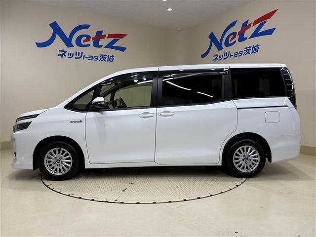 ヴォクシー ハイブリッドＶ　１０型純正ナビ　フルセグＴＶ　ブルートゥース　後席モニター　リヤカメラ　ＥＴＣ　ドライブレコーダ　スマートキー　オートエアコン　シートヒーター　クルーズコントロール　ＬＥＤライト　両側電動ドア　アルミ（10枚目）