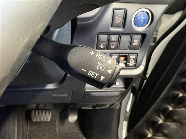 ヴォクシー ハイブリッドＶ　１０型純正ナビ　フルセグＴＶ　ブルートゥース　後席モニター　リヤカメラ　ＥＴＣ　ドライブレコーダ　スマートキー　オートエアコン　シートヒーター　クルーズコントロール　ＬＥＤライト　両側電動ドア　アルミ（24枚目）