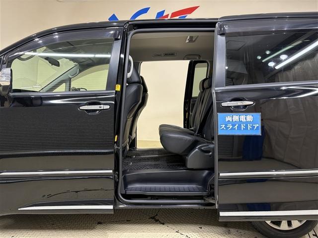 �m�����d���X���C�h�h�A�n�X���C�h�h�A�ł��̂ŁA�����X�y�[�X�ł��A�ׂ̎Ԃ��C�ɂ����J�ł��܂��B�����ꏊ�ł��h�A���\���ɑ傫���J�����Ƃ��o����̂ŏ��~���ו����ڂ���̂ɕ֗��ł��B