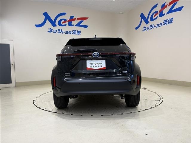ヤリスクロス ハイブリッドＺ　ディスプレイオーディオ　ブルートゥース　全周囲カメラ　ＥＴＣ　スマートキ－　オートエアコン　シートヒーター　ＬＥＤライト　クルーズコントロール　ブラインドスポットモニター　セーフティセンス　アルミ（8枚目）