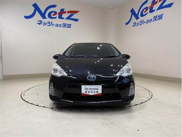 アクア Ｓ　ローダウン　セキュリティー　キーレススタート　両席エアバッグ　スマートキーシステム　取説記録簿　バックモニタ　ＡＴエアコン　ＶＳＣ　運転席エアバッグ　ＡＵＸ　パワーウインドー　ＥＴＣ付　パワステ（4枚目）