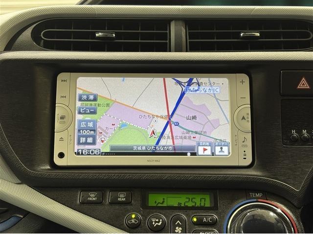 アクア Ｓ　ローダウン　セキュリティー　キーレススタート　両席エアバッグ　スマートキーシステム　取説記録簿　バックモニタ　ＡＴエアコン　ＶＳＣ　運転席エアバッグ　ＡＵＸ　パワーウインドー　ＥＴＣ付　パワステ（12枚目）