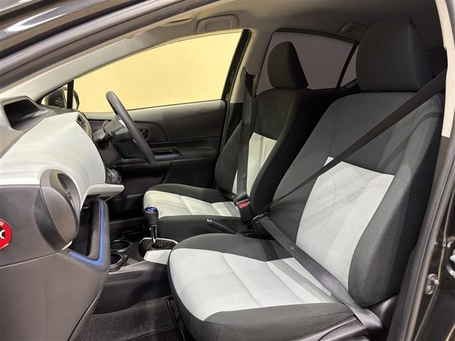 アクア Ｓ　ローダウン　セキュリティー　キーレススタート　両席エアバッグ　スマートキーシステム　取説記録簿　バックモニタ　ＡＴエアコン　ＶＳＣ　運転席エアバッグ　ＡＵＸ　パワーウインドー　ＥＴＣ付　パワステ（23枚目）