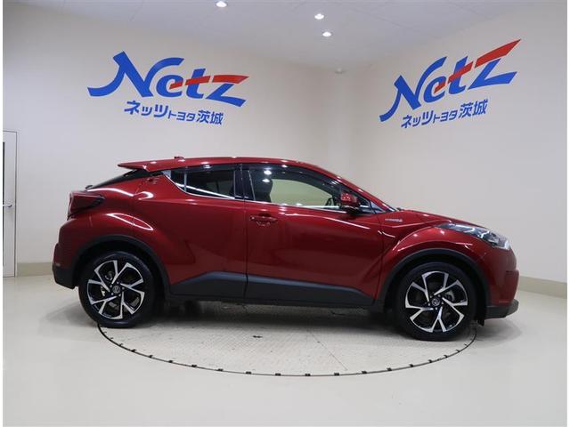 Ｃ－ＨＲ Ｇ　ハイブリッド　純正ナビ　フルセグＴＶ　ＤＶＤ再生　ブルートゥース　バックカメラ　ＥＴＣ　ドライブレコーダー　スマートキ―　クルーズコントロール　ＬＥＤライト　ブラインドスポットモニター　アルミホイール（6枚目）