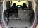 後席はスライドする６：４分割可倒式リヤシートなので、前方にスライドさせると大きめな荷物も載せられます。