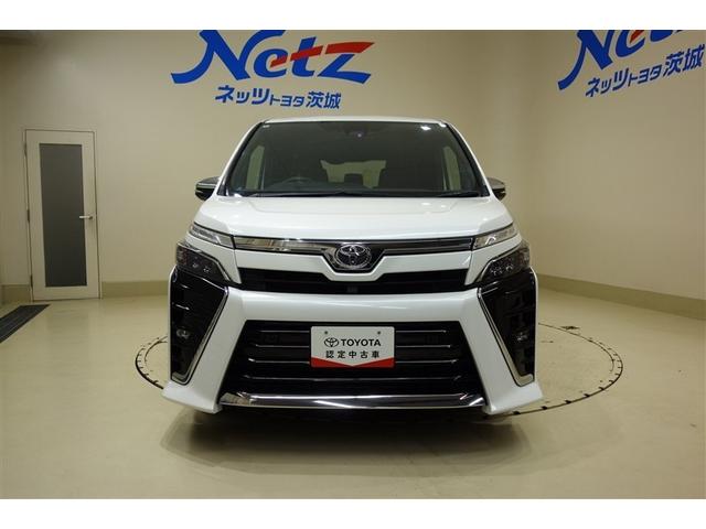 ヴォクシー ZS 煌II 10型純正ナビ フルセグTV ブルートゥース DVD再生 後席モニター リヤカメラ ETC スマートキー オートエアコン クルーズコントロール LEDライト 両側電動ドア セーフティセンス アルミ(4枚目)