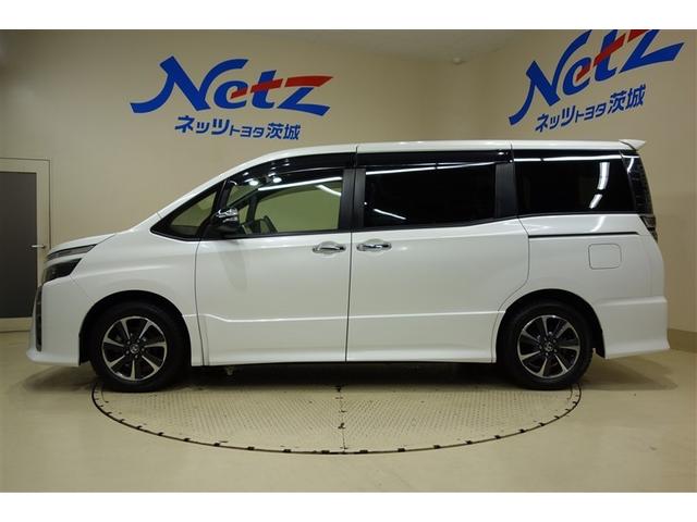 ヴォクシー ZS 煌II 10型純正ナビ フルセグTV ブルートゥース DVD再生 後席モニター リヤカメラ ETC スマートキー オートエアコン クルーズコントロール LEDライト 両側電動ドア セーフティセンス アルミ(10枚目)