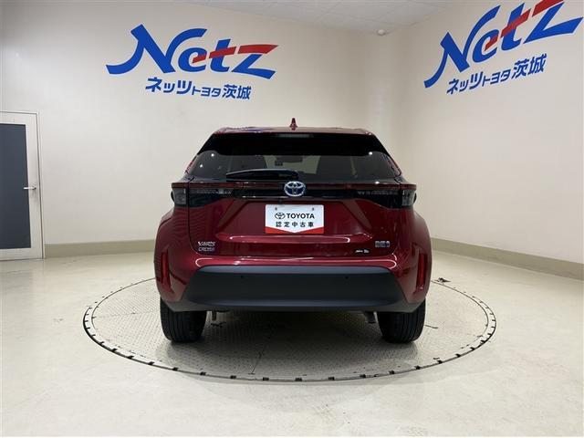 ヤリスクロス ハイブリッドＺ　ディスプレイオーディオ　フルセグＴＶ　ブルートゥース　ＤＶＤ再生　全周囲カメラ　ＥＴＣ　スマートキー　オートエアコン　シートヒーター　ＬＥＤライト　クルーズコントロール　セーフティセンス　アルミ（9枚目）