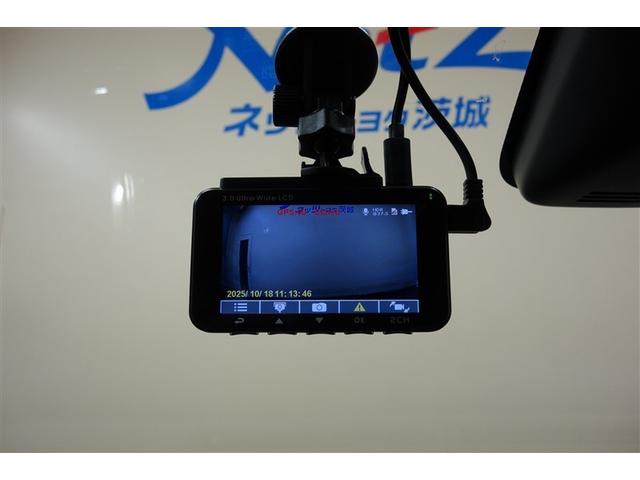 ヴィッツ Ｆ　セーフティーエディションＩＩ　純正ナビ　ワンセグＴＶ　ブルートゥース　リヤカメラ　ＥＴＣ　スマートキー　マニュアルエアコン　ＬＥＤライト　横滑り抑制　アイドリングストップ　パーキングサポートブレーキ　セーフティセンス　ロングラン（17枚目）