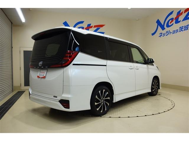 ノア Ｓ－Ｚ　ディスプレイオーディオ　ブルートゥース　リヤカメラ　ＥＴＣ　スマートキー　オートエアコン　シートヒーター　クルーズコントロール　ＬＥＤライト　両側電動ドア　パーキングサポートブレーキ　セーフティセンス（7枚目）