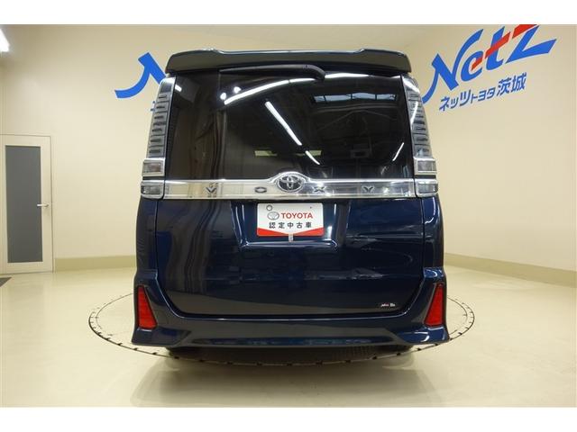 ヴォクシー ＺＳ　煌　１０型純正ナビ　フルセグＴＶ　ブルートゥース　ＤＶＤ再生　後席モニター　リヤカメラ　ＥＴＣ　スマートキー　オートエアコン　クルーズコントロール　ＬＥＤライト　両側電動ドア　セーフティセンス　アルミ（8枚目）