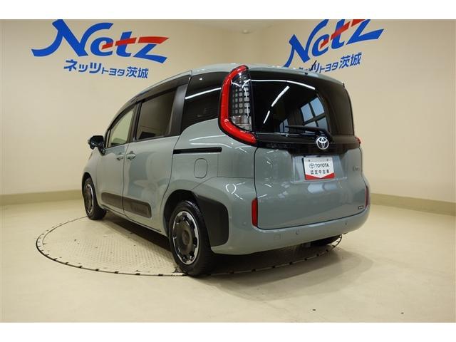 シエンタ ハイブリッドＺ　ＴＳＳ　ワンオーナ　エアバック　キーレスエントリー　イモビライザー　ＴＶ　整備記録簿　バックモニター　ＬＥＤヘッドライト　ＥＴＣ車載器　横滑り防止　スマートキー　オートエアコン　サイドエアバッグ（9枚目）