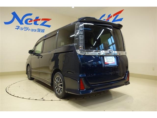 ヴォクシー ZS 両電動スライドドア 地デジ 盗難防止システム オートエアコン ダブルエアバッグ DVD再生可 ETC LEDヘッドライト キーレスエントリー メモリーナビ ナビTV AUX 3列シート 横滑り防止(9枚目)