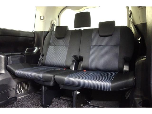 ヴォクシー ZS 両電動スライドドア 地デジ 盗難防止システム オートエアコン ダブルエアバッグ DVD再生可 ETC LEDヘッドライト キーレスエントリー メモリーナビ ナビTV AUX 3列シート 横滑り防止(26枚目)