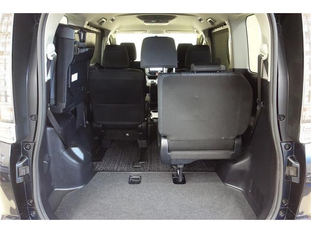 ヴォクシー ZS 両電動スライドドア 地デジ 盗難防止システム オートエアコン ダブルエアバッグ DVD再生可 ETC LEDヘッドライト キーレスエントリー メモリーナビ ナビTV AUX 3列シート 横滑り防止(27枚目)