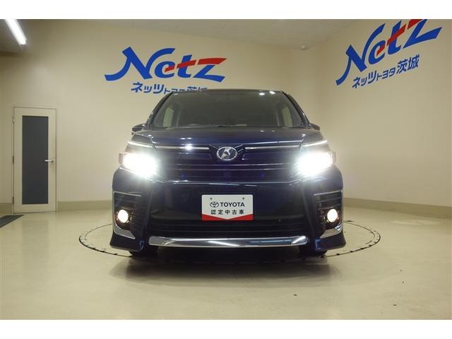 ヴォクシー ZS 両電動スライドドア 地デジ 盗難防止システム オートエアコン ダブルエアバッグ DVD再生可 ETC LEDヘッドライト キーレスエントリー メモリーナビ ナビTV AUX 3列シート 横滑り防止(31枚目)