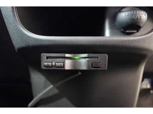 タント カスタムＸ　トップエディションＶＳ　ＳＡＩＩＩ　横滑り防止　衝突回避支援ブレーキ　両側オートスライドドア　ＥＴＣ車載器　地デジ　オートエアコン　スマートキー　ＬＥＤ　記録簿　キーフリーシステム　ナビＴＶ　バックモニター　ＤＶＤ再生　イモビライザー（16枚目）