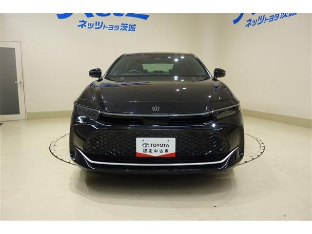 クラウンクロスオーバー RSアドバンスド 衝突回避 元試乗車 オートクルーズコントロール 横滑り防止 フルセグTV パワーシート レザーシート LED アルミホイール AC100V スマートキー ナビ&TV ABS フルオートエアコン ETC(4枚目)