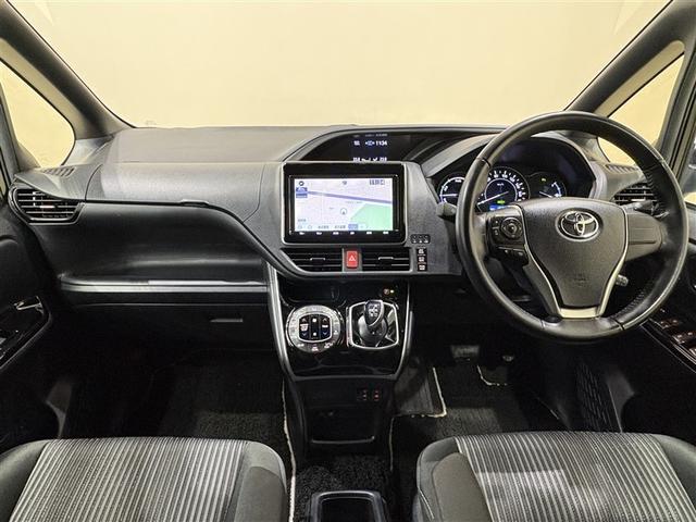 ヴォクシー ハイブリッドＺＳ　煌ＩＩ　電動両側スライドドア　ドライブレコーダ　パワーステアリング　ＤＶＤ再生可　リアクーラー　スマキー　地デジＴＶ　ＡＵＸ　横滑防止　１オーナー　点検記録簿　Ｗエアバック　ＡＡＣ　ＬＥＤランプ　エアバッグ（12枚目）