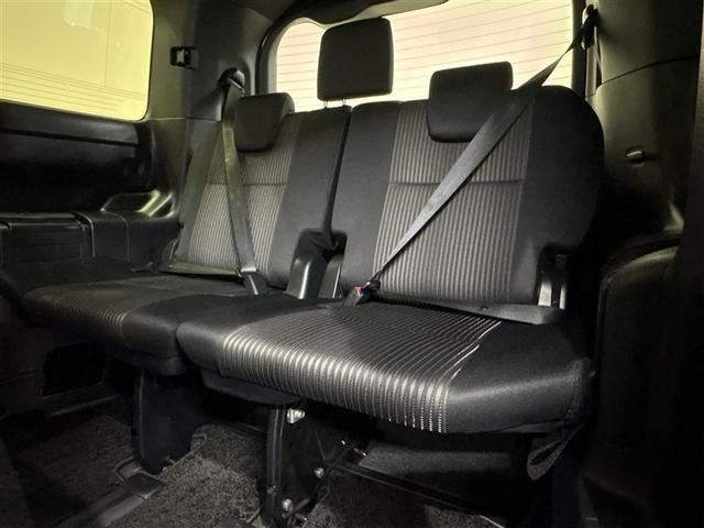 ヴォクシー ハイブリッドＺＳ　煌ＩＩ　電動両側スライドドア　ドライブレコーダ　パワーステアリング　ＤＶＤ再生可　リアクーラー　スマキー　地デジＴＶ　ＡＵＸ　横滑防止　１オーナー　点検記録簿　Ｗエアバック　ＡＡＣ　ＬＥＤランプ　エアバッグ（31枚目）