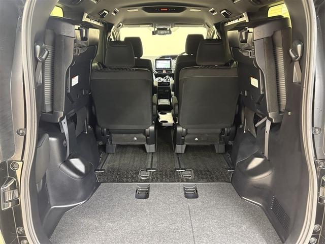 ヴォクシー ハイブリッドＺＳ　煌ＩＩ　電動両側スライドドア　ドライブレコーダ　パワーステアリング　ＤＶＤ再生可　リアクーラー　スマキー　地デジＴＶ　ＡＵＸ　横滑防止　１オーナー　点検記録簿　Ｗエアバック　ＡＡＣ　ＬＥＤランプ　エアバッグ（33枚目）