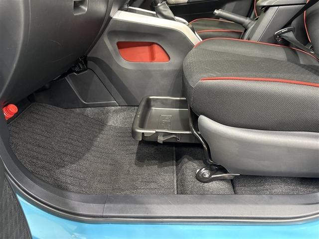 ライズ Ｚ　誤発進抑制機能　エアコン　テレビ　スマートキー＆プッシュスタート　地デジＴＶ　ＶＳＡ　盗難防止装置　ミュージックプレイヤー接続可　アイドリングストップ機能　クルコン　バックモニター　ＬＥＤヘッドライト（26枚目）