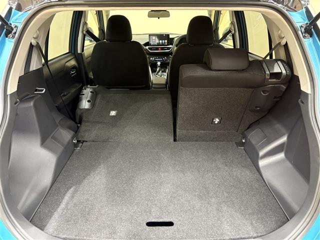 ライズ Ｚ　誤発進抑制機能　エアコン　テレビ　スマートキー＆プッシュスタート　地デジＴＶ　ＶＳＡ　盗難防止装置　ミュージックプレイヤー接続可　アイドリングストップ機能　クルコン　バックモニター　ＬＥＤヘッドライト（32枚目）