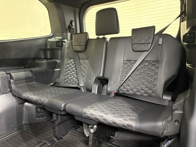 ヴォクシー ハイブリッドＳ－Ｚ　１００Ｖ電源　エンジンスターター　ディスプレイオーディオナビ　フルセグＴＶ　ブルートゥース　ＤＶＤ再生　後席モニター　リヤカメラ　ＥＴＣ　スマートキー　シートヒータ　クルーズコントロール　ＬＥＤライト（29枚目）