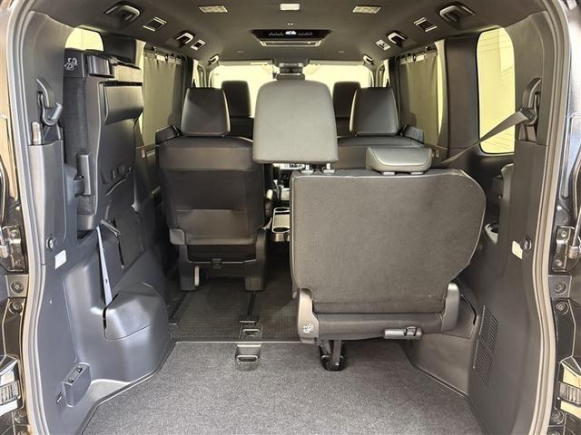 ヴォクシー ハイブリッドＳ－Ｚ　１００Ｖ電源　エンジンスターター　ディスプレイオーディオナビ　フルセグＴＶ　ブルートゥース　ＤＶＤ再生　後席モニター　リヤカメラ　ＥＴＣ　スマートキー　シートヒータ　クルーズコントロール　ＬＥＤライト（30枚目）