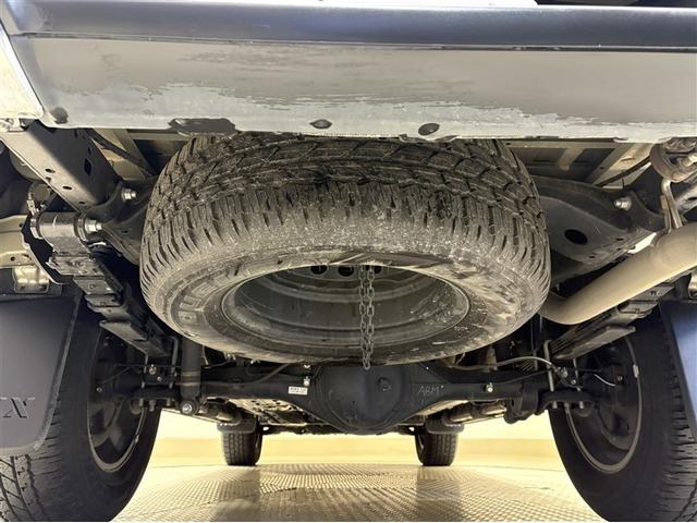 �^�C�����p���N�������ɖ��ɗ��X�y�A�^�C����H��Ȃǂ��������Ă��܂��B