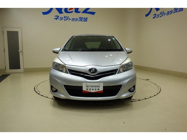 ヴィッツ F スマイルエディション スマートキー・プッシュスタート 整備点検記録簿 ワンセグTV 運転席助手席エアバッグ AUX接続 パワステ 盗難防止システム ナビTV メモリーナビ ワンオーナー パワーウィンドウ オートエアコン(4枚目)