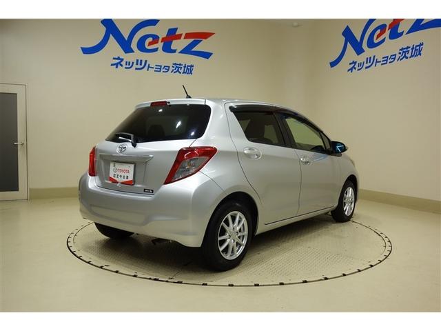 ヴィッツ F スマイルエディション スマートキー・プッシュスタート 整備点検記録簿 ワンセグTV 運転席助手席エアバッグ AUX接続 パワステ 盗難防止システム ナビTV メモリーナビ ワンオーナー パワーウィンドウ オートエアコン(7枚目)