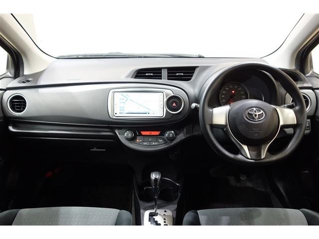 ヴィッツ F スマイルエディション スマートキー・プッシュスタート 整備点検記録簿 ワンセグTV 運転席助手席エアバッグ AUX接続 パワステ 盗難防止システム ナビTV メモリーナビ ワンオーナー パワーウィンドウ オートエアコン(11枚目)