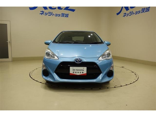 アクア Ｓ　純正ナビ　フルセグＴＶ　ブルートゥース　ＤＶＤ再生　リヤカメラ　ＥＴＣ　スマートキー＆プッシュスタート　オートエアコン　パワーステアリング　パワーウインドウ　デュアルエアバッグ　ロングラン保証（4枚目）