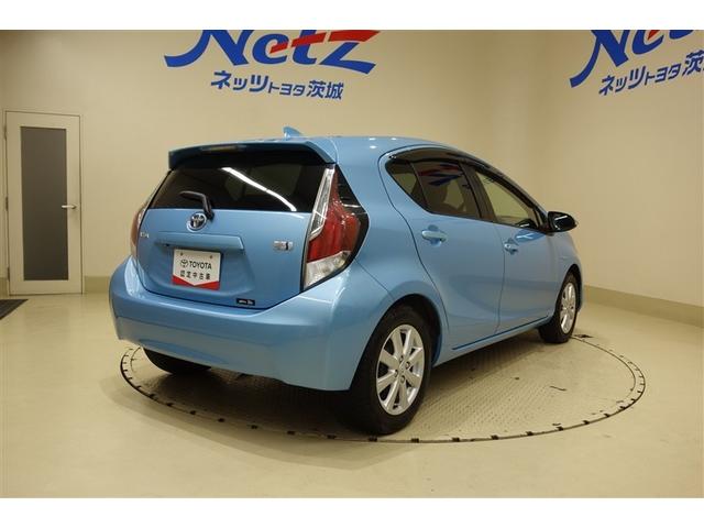 アクア Ｓ　純正ナビ　フルセグＴＶ　ブルートゥース　ＤＶＤ再生　リヤカメラ　ＥＴＣ　スマートキー＆プッシュスタート　オートエアコン　パワーステアリング　パワーウインドウ　デュアルエアバッグ　ロングラン保証（7枚目）